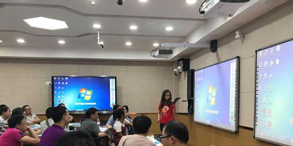 小組研討型智慧教室 小組研討型智慧教室